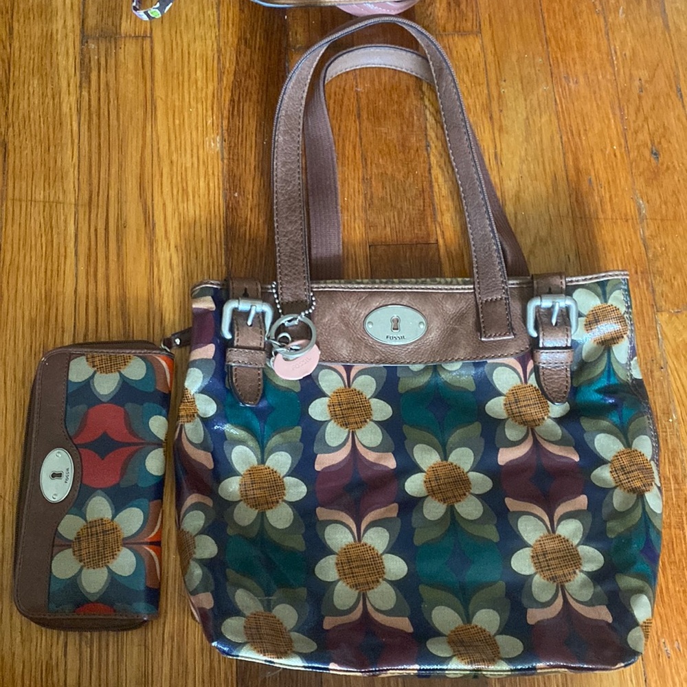 Fossil Key Per Floral Daisy Multicolor Print Shoulder Tote Bag & Wallet